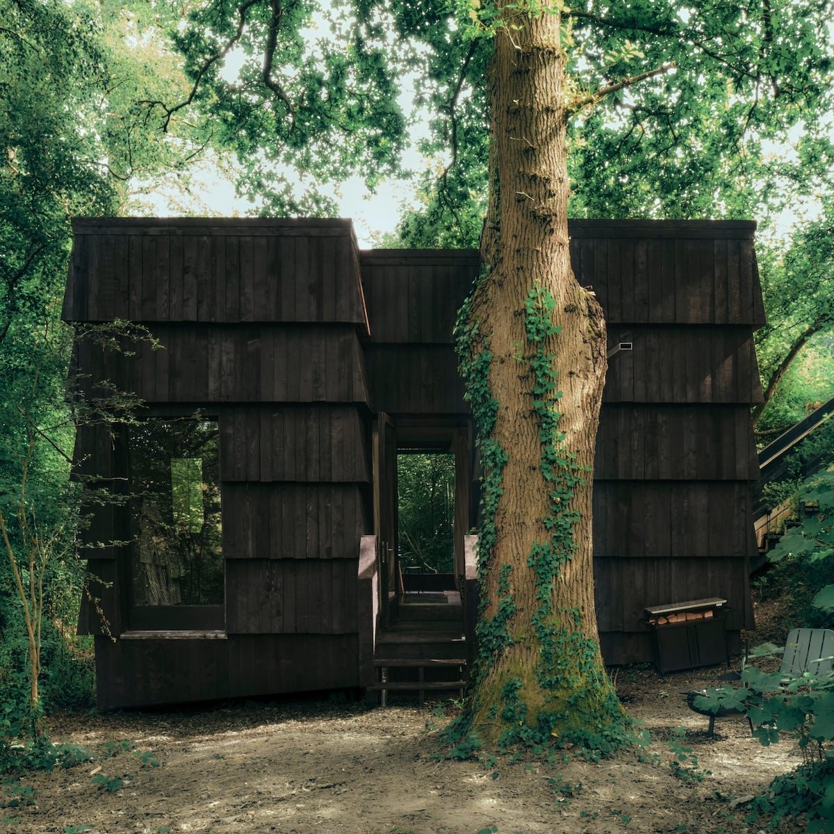 BATHERS CABIN, EAST SUSSEX | LIGHTING SUPPLY BY DYKE & DEAN | DESIGN BY BUILT WORKS | PHOTOGRAPHY BY CONNOR DUFFY - DYKE & DEAN