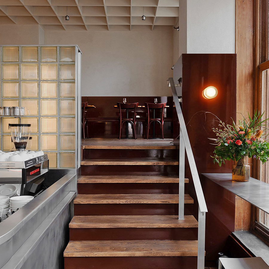 RIPPLE SCONCE WALL & CEILING LIGHT CAST GLASS CLEAR