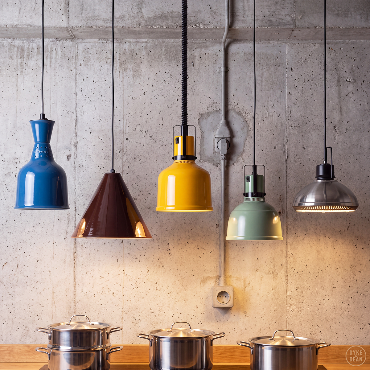 WHITE STAY HOT HEAT LAMP PENDANT TRATTORIA 1250 CONE