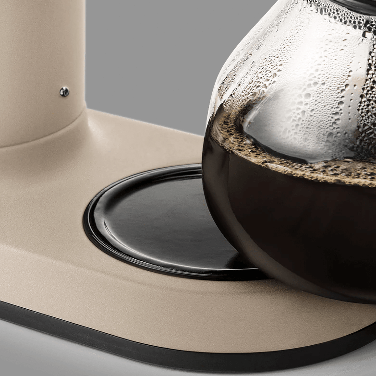 AARKE COFFEE MAKER SAND - DYKE & DEAN