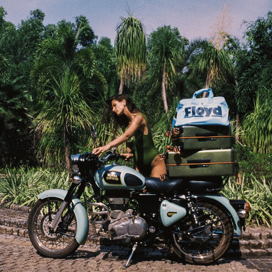 FLOYD WEEKENDER BAG SKY BLUE - DYKE & DEAN