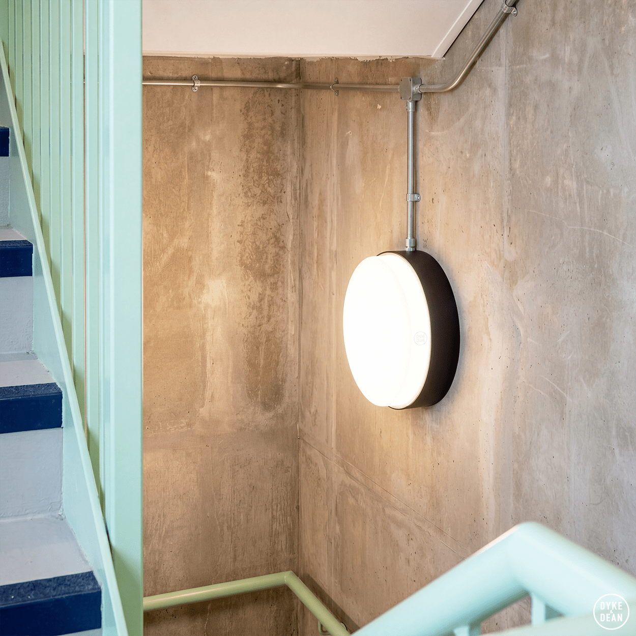 GENERAL OPAL DISC LIGHT BLACK SMALL - DYKE & DEAN