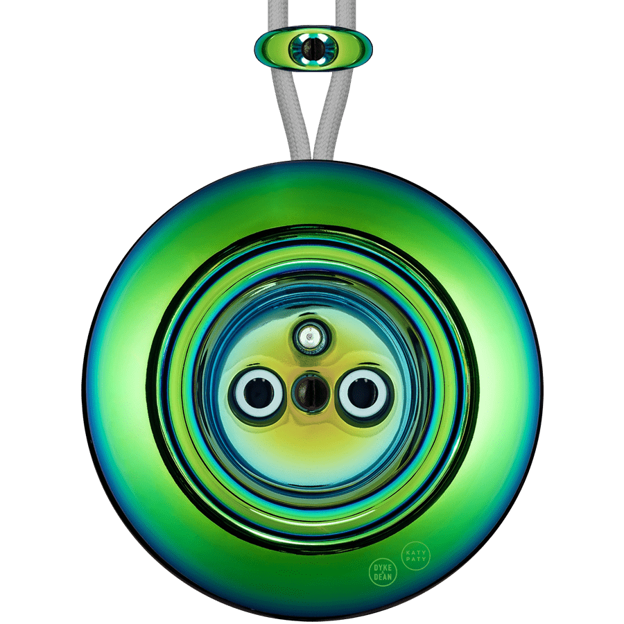 PORCELAIN KATY PATY COLONA ROUND SURFACE MOUNTED EURO SOCKET CHLOREDO - DYKE & DEAN