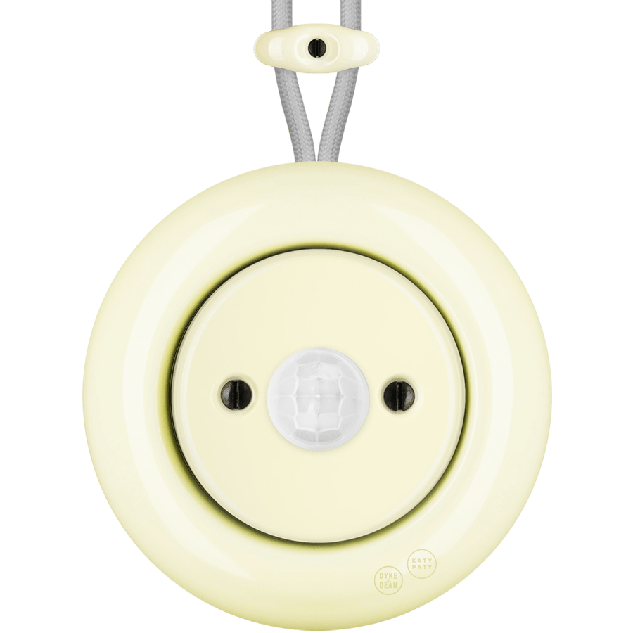 PORCELAIN KATY PATY COLONA ROUND SURFACE MOUNTED MOTION SENSOR VANILLA - DYKE & DEAN