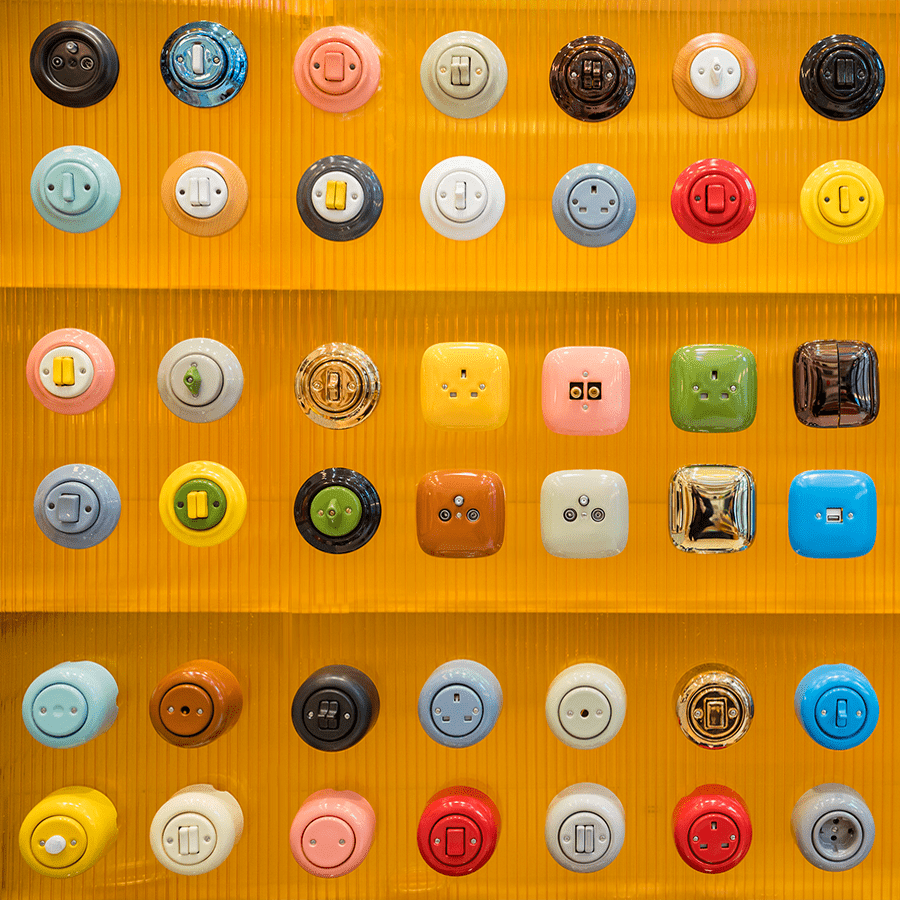 PORCELAIN KATY PATY COLONA ROUND SURFACE MOUNTED SLIM BUTTON SWITCH VIOLEDO - DYKE & DEAN