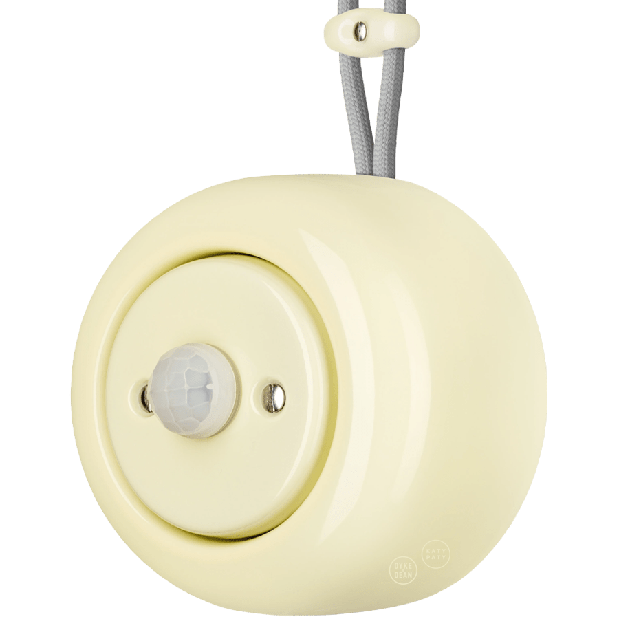 PORCELAIN ROUND SURFACE MOUNTED MOTION SENSOR VANILLA - DYKE & DEAN