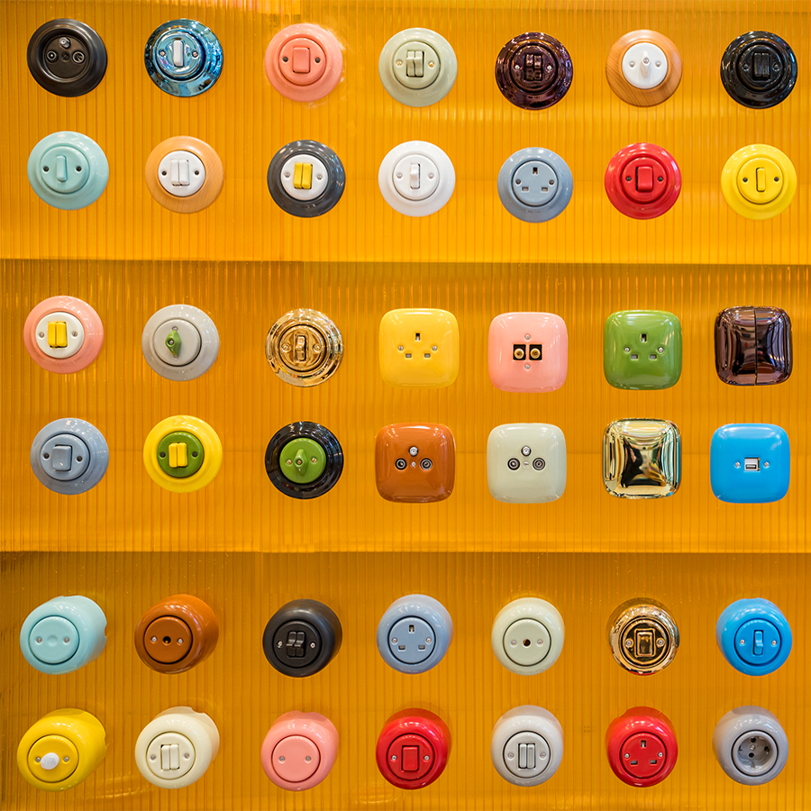 PORCELAIN WALL END PLUG SOCKET CARROT - DYKE & DEAN