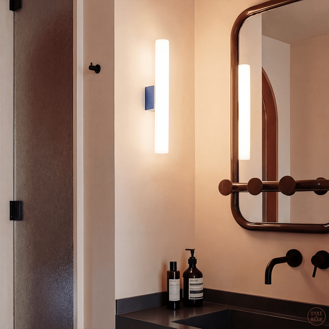 RETRO TUBE HALL HOOK MIRROR BROWN - DYKE & DEAN