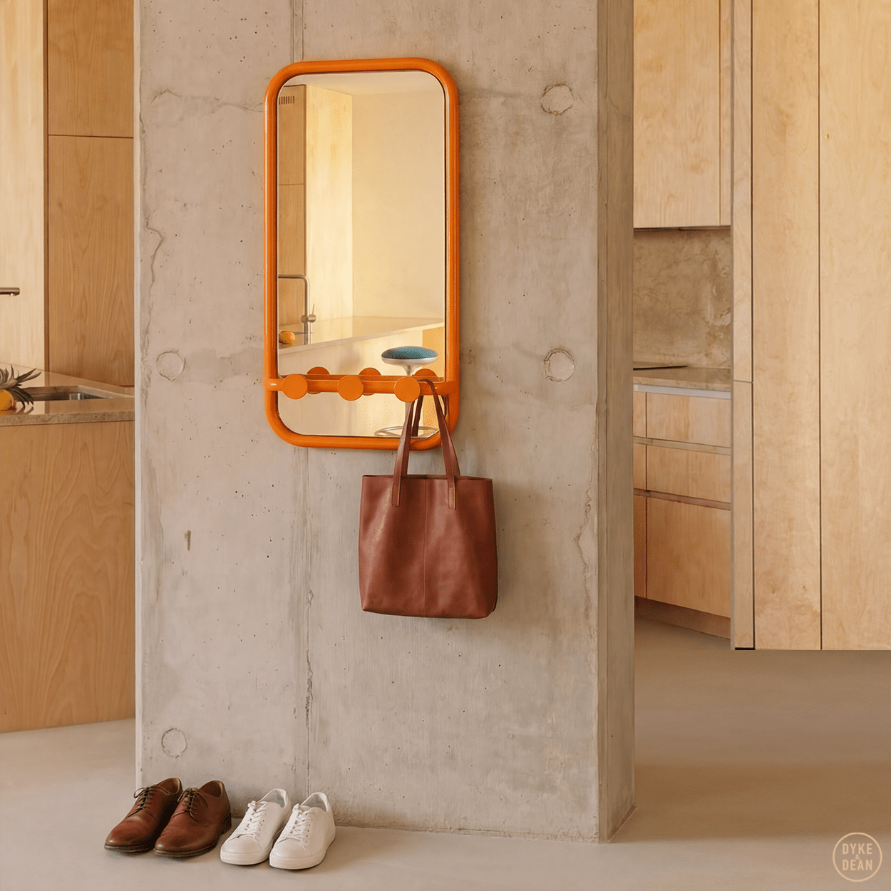 RETRO TUBE HALL HOOK MIRROR ORANGE - DYKE & DEAN