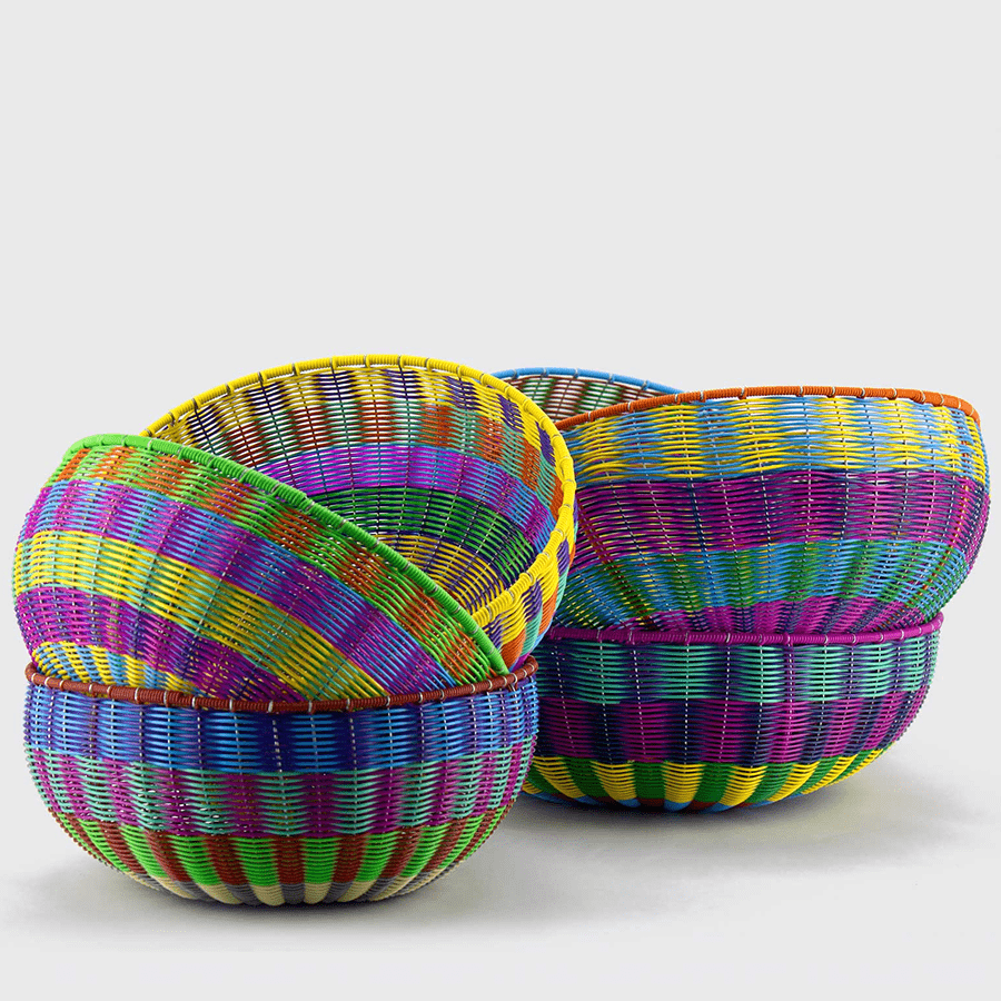 SET OF 2 COLOURFUL MEXICAN FRUIT BOWLS - DYKE & DEAN