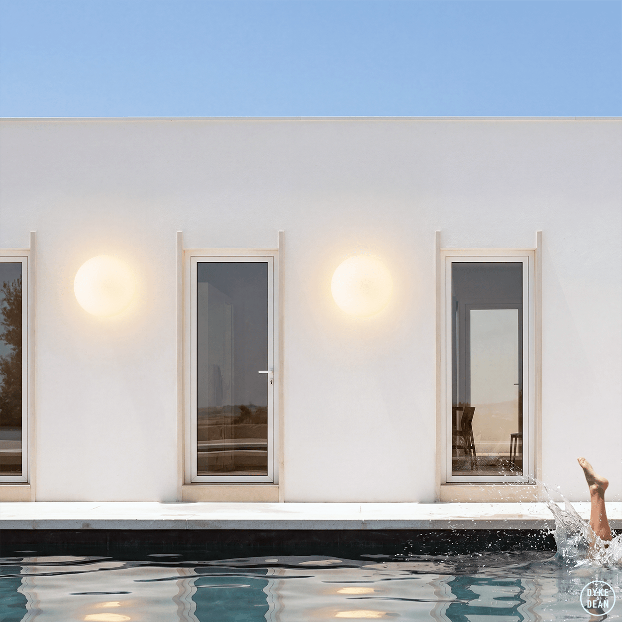 SPHERE LAMP WHITE BASE 400mm - DYKE & DEAN