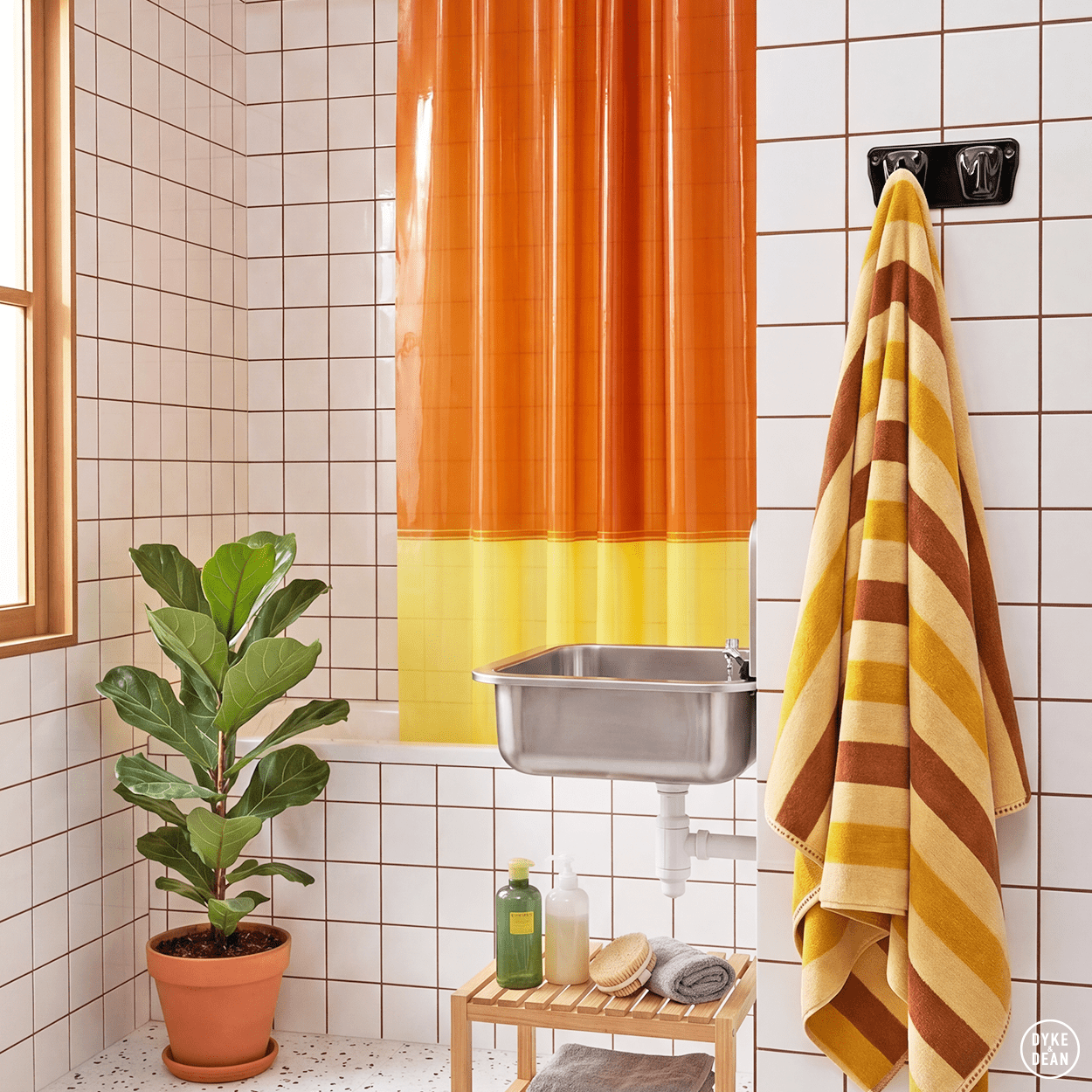 SUN SHOWER CURTAIN ORIENT CHEETAH - DYKE & DEAN